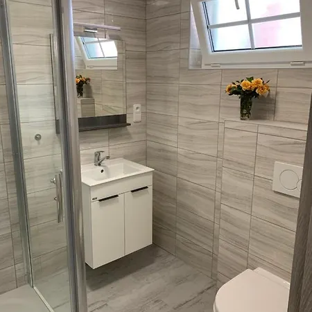 V Apartman