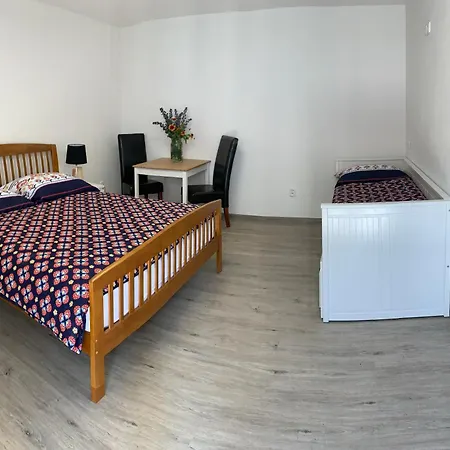 Apartman V