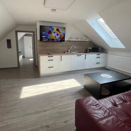 V Apartman *